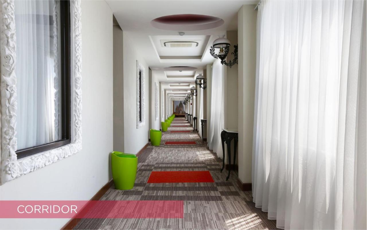 Ramada Suites By Wyndham Solo Exterior foto